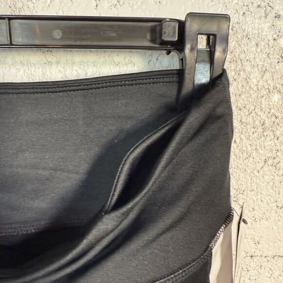 Ideology Colorblocked Cropped Leggings, black/white Small - Picture 3 of 4